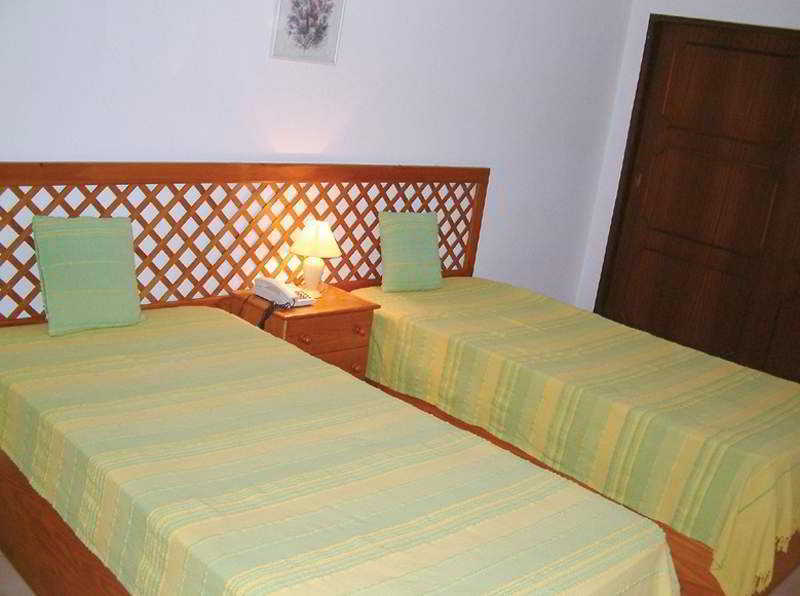 Apartamentos Rainha D. Leonor - Al Αλμπουφέιρα Εξωτερικό φωτογραφία