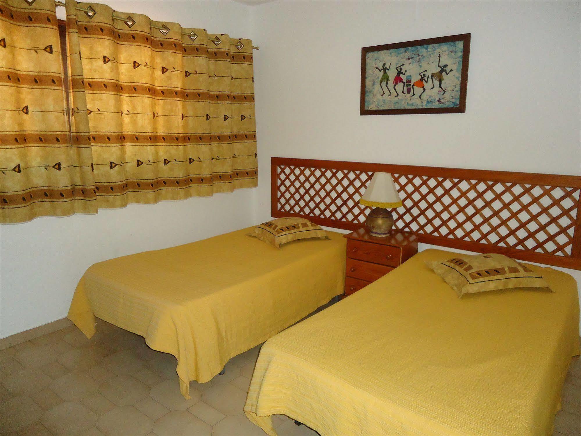 Apartamentos Rainha D. Leonor - Al Αλμπουφέιρα Εξωτερικό φωτογραφία